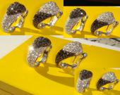 Золотые серьги De Grisogono с белыми и черными бриллиантами